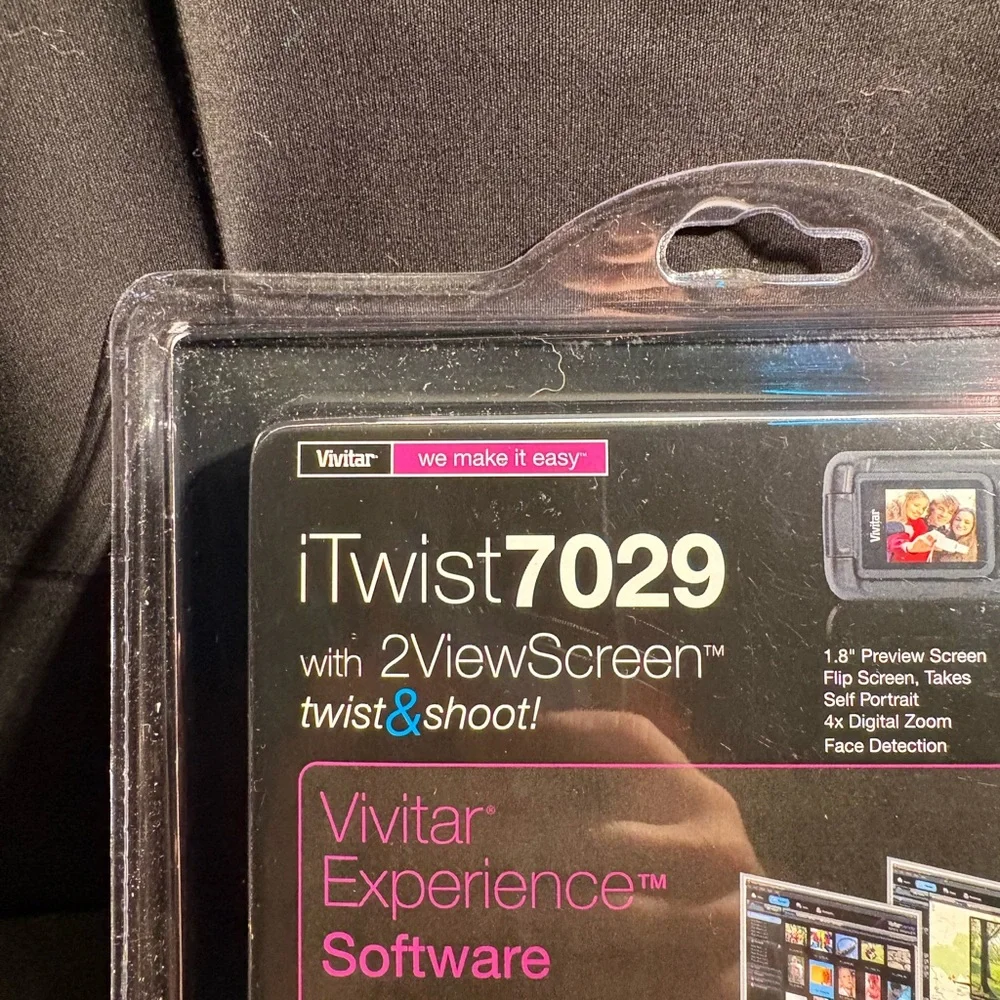 Vivitar iTwist 7029 HD Digital Camera - Black